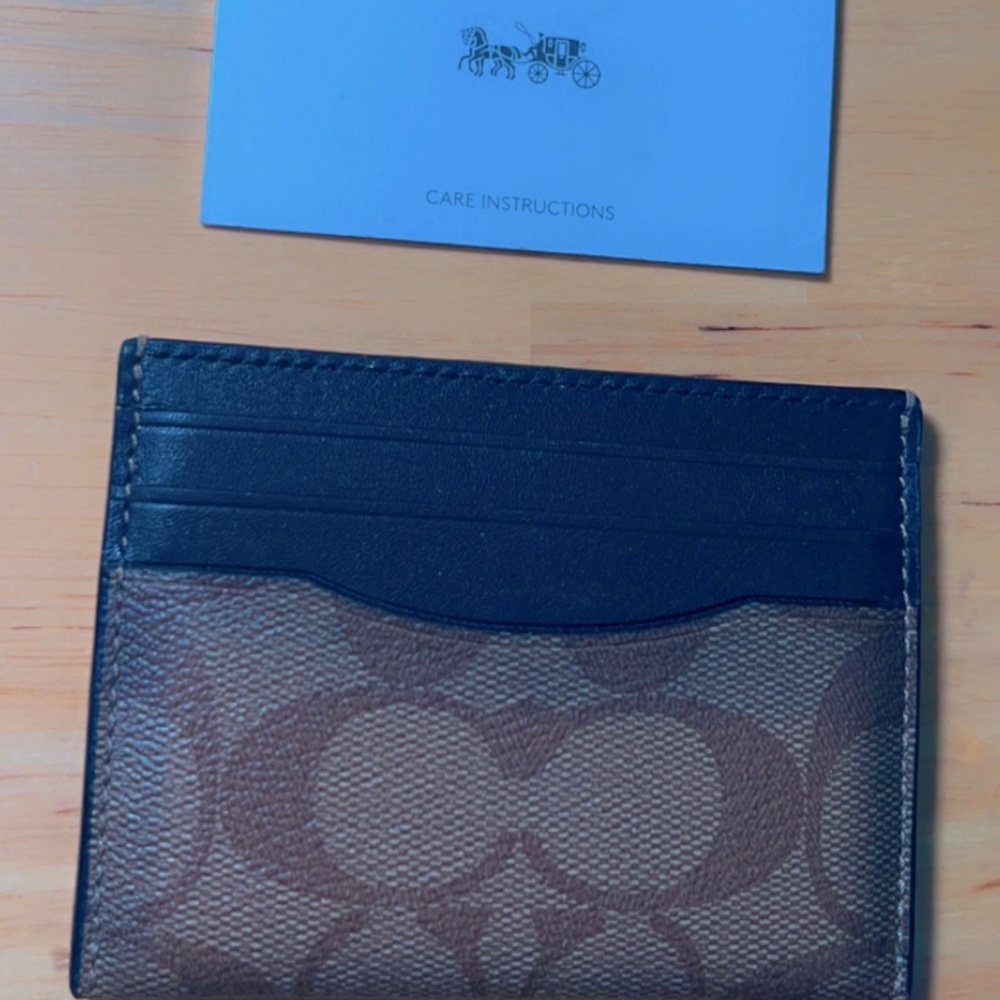 Coach Card Holder🤎
